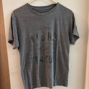 HE>i Small Gray Graphic Tee